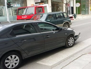 Σε τροχαίο ατύχημα ενεπλάκη ο βουλευτής του ΣΥΡΙΖΑ Μ. Δημητριάδης (φωτό)